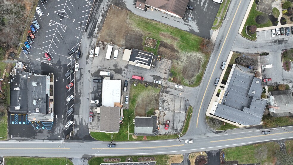 4041-4045 William Penn Hwy, Easton, PA à vendre - Photo du bâtiment - Image 2 de 10