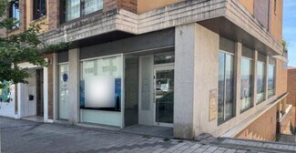 Plus de détails pour Multi-résidentiel à vendre