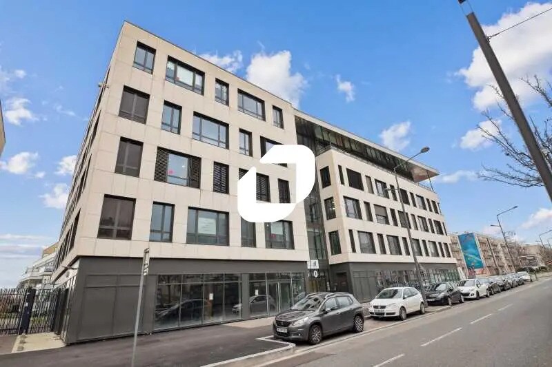 Office in Vénissieux for lease Building Photo- Image 1 of 8