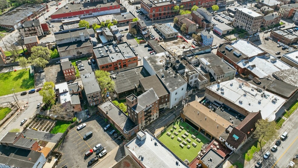 2025 Dunlap St, Cincinnati, OH for sale - Building Photo - Image 1 of 73