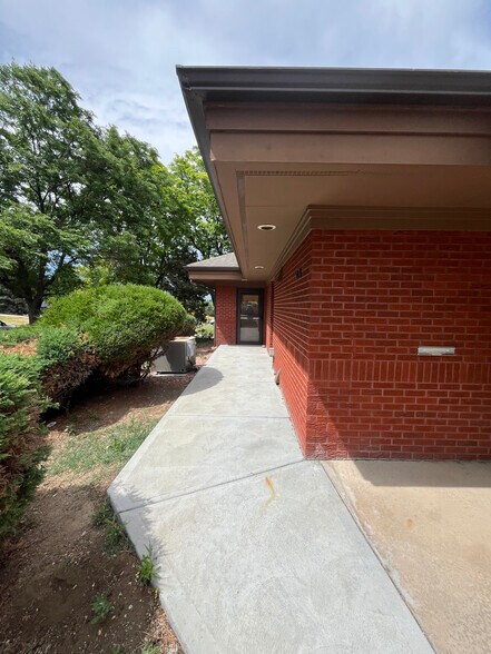 1074 S Alkire St, Lakewood, CO à louer - Photo du bâtiment - Image 2 de 12