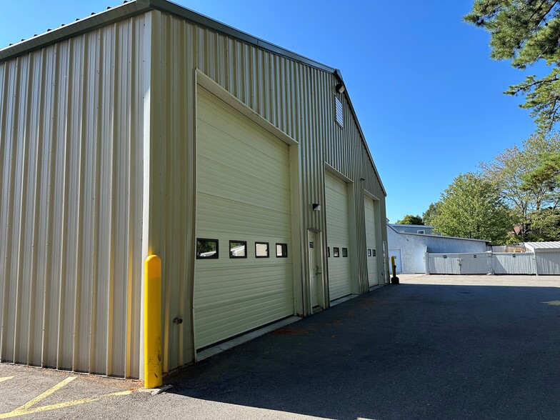 2092 Broadway, South Portland, ME for lease - Building Photo - Image 2 of 2