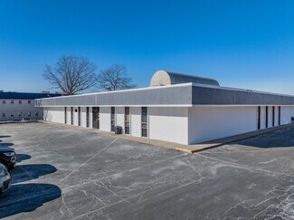 Plus de détails pour 250 Patchogue Yaphank Rd, East Patchogue, NY - Bureau à vendre