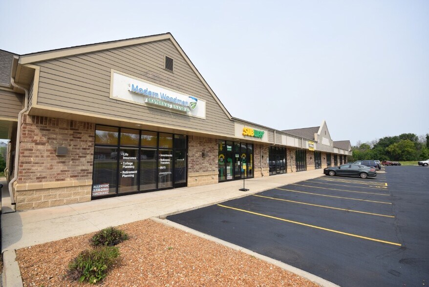 751 Church St, Allenton, WI à louer - Photo du bâtiment - Image 3 de 10