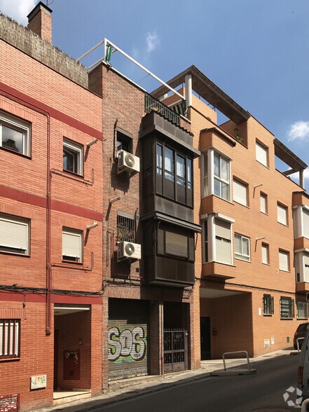 Calle de Sanz Raso, 49, Madrid, Madrid à louer - Photo principale - Image 1 de 2
