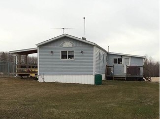 Plus de détails pour 5251 Glory Hills Rd, Stony Plain, AB - Industriel à vendre