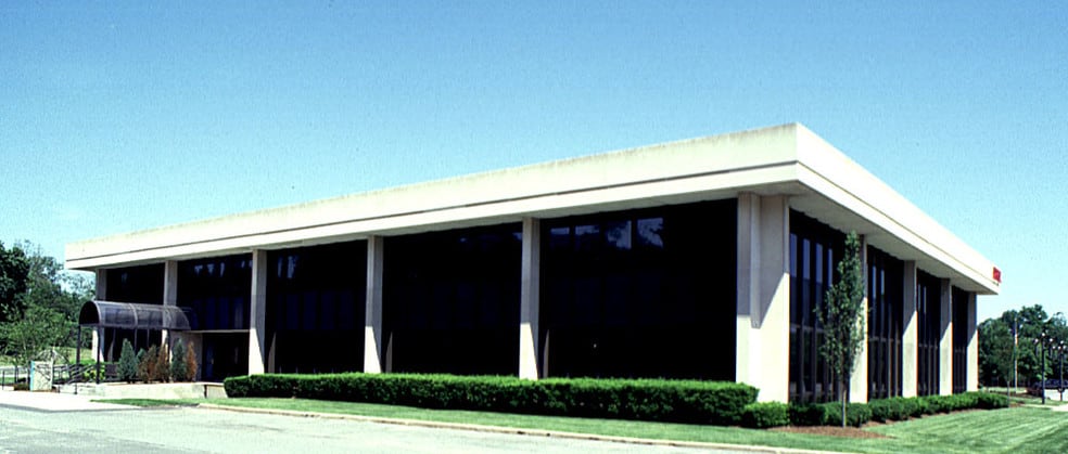 3000 Westchester Ave, Purchase, NY for lease - Building Photo - Image 2 of 6