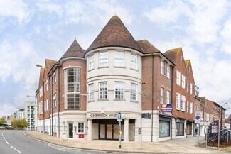 Plus de détails pour 26-32 High St, Crawley - Commerce de détail à louer