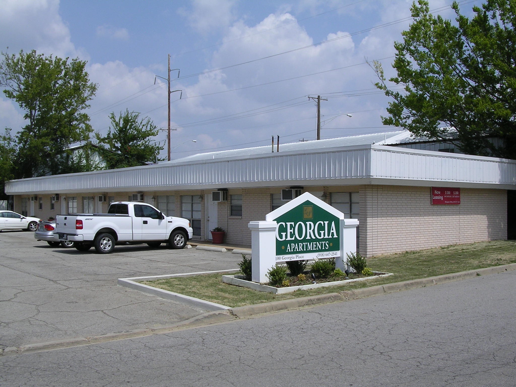 100 Georgia Pl, Poteau, OK à vendre Photo principale- Image 1 de 3