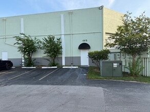 1805-1815 SW 31st Ave, Pembroke Park, FL for lease Interior Photo- Image 1 of 8