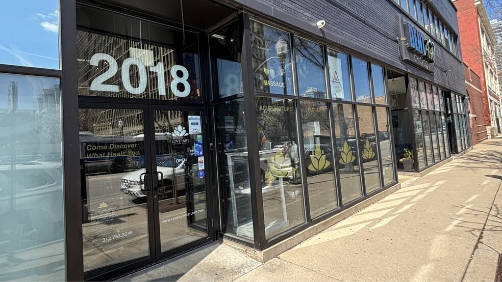 2014-2036 S Michigan Ave, Chicago, IL for lease - Building Photo - Image 2 of 22
