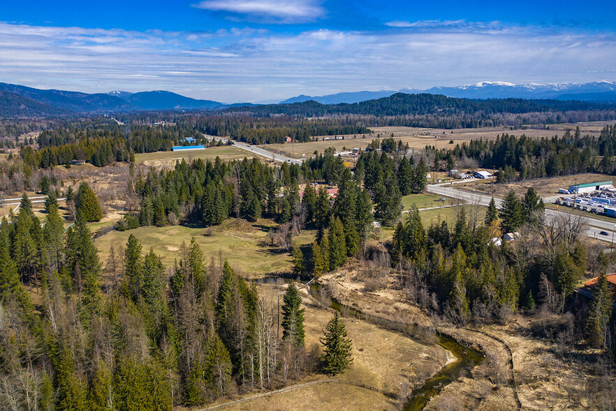 477504 Highway 95, Ponderay, ID à vendre - Photo du bâtiment - Image 1 de 15