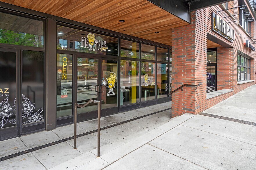 1105 W Main St, Durham, NC à vendre - Photo du bâtiment - Image 3 de 6