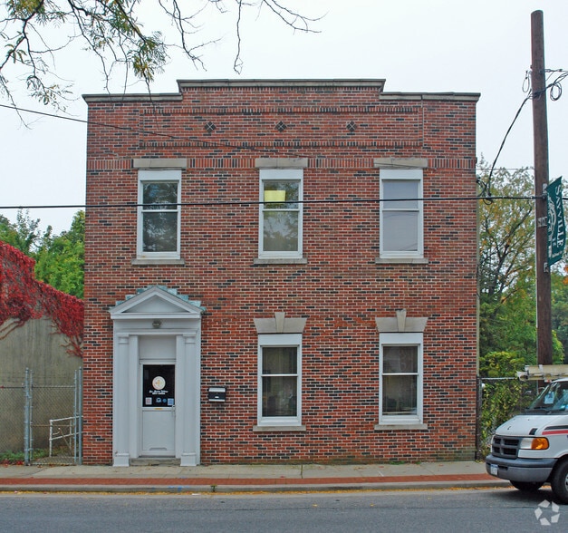 146 Railroad Ave, Sayville, NY for sale - Building Photo - Image 3 of 32