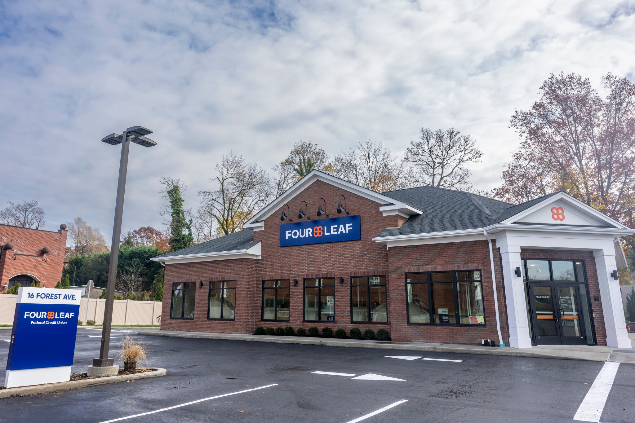 16 Forest Ave, Glen Cove, NY for sale Primary Photo- Image 1 of 6