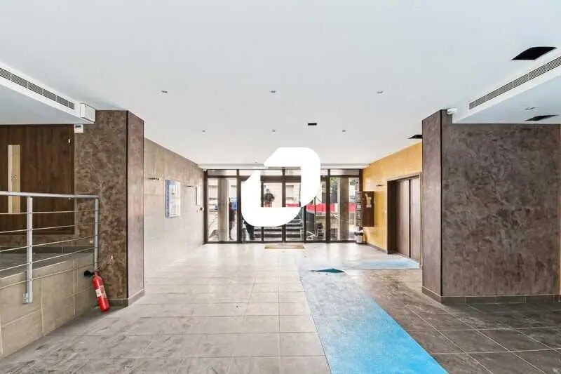 19 Avenue Léon Gambetta, Montrouge à louer - Hall d’entrée - Image 2 de 17