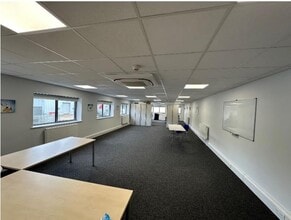 Units A & C Knaves Beech Way, Loudwater Way, High Wycombe for lease Interior Photo- Image 2 of 3