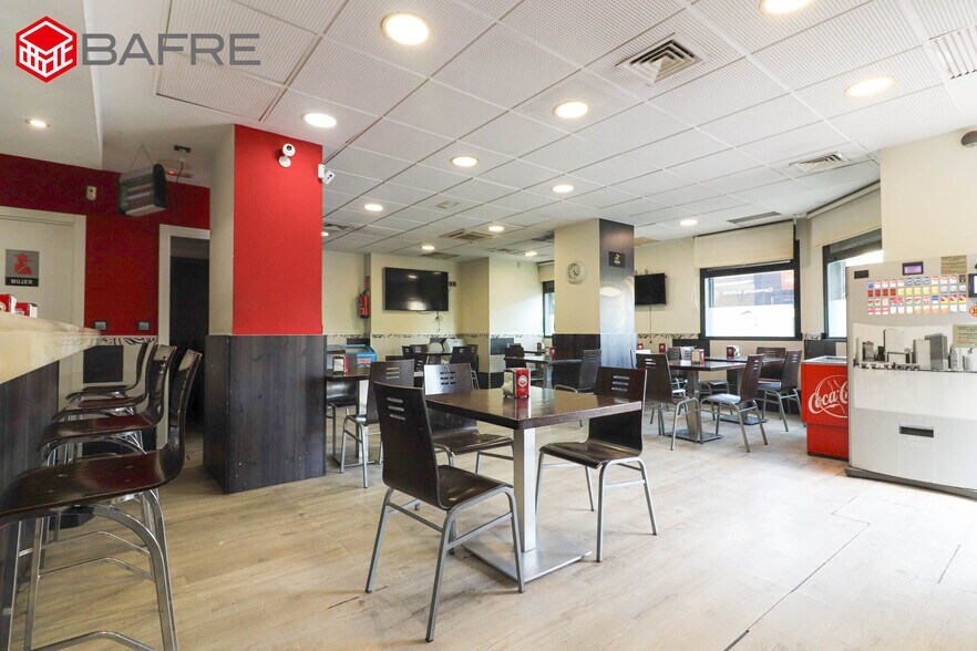 Multifamily in Madrid, Madrid for sale - Interior Photo - Image 2 of 4