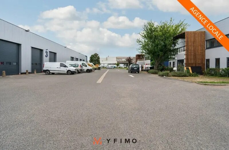 Flex dans SAINT-OUEN-L'AUMONE à louer - Photo du bâtiment - Image 3 de 7