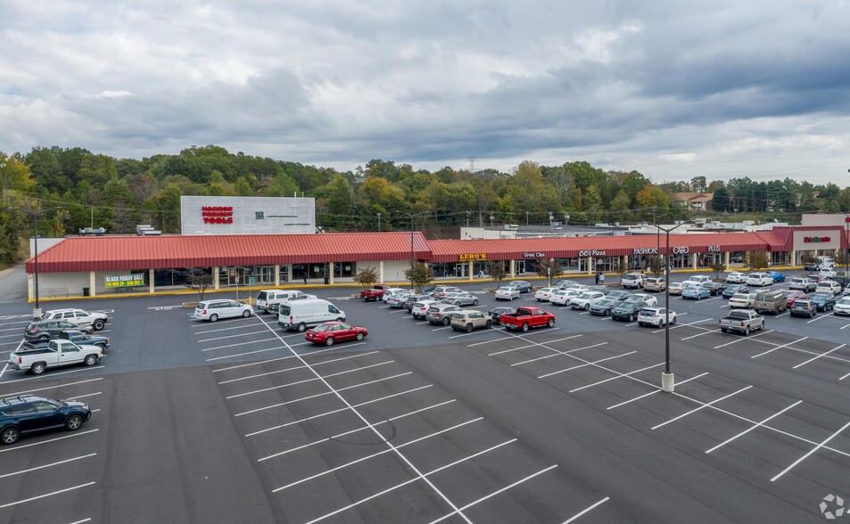 3001S S Cannon Blvd, Kannapolis, NC à louer - Photo du bâtiment - Image 2 de 2