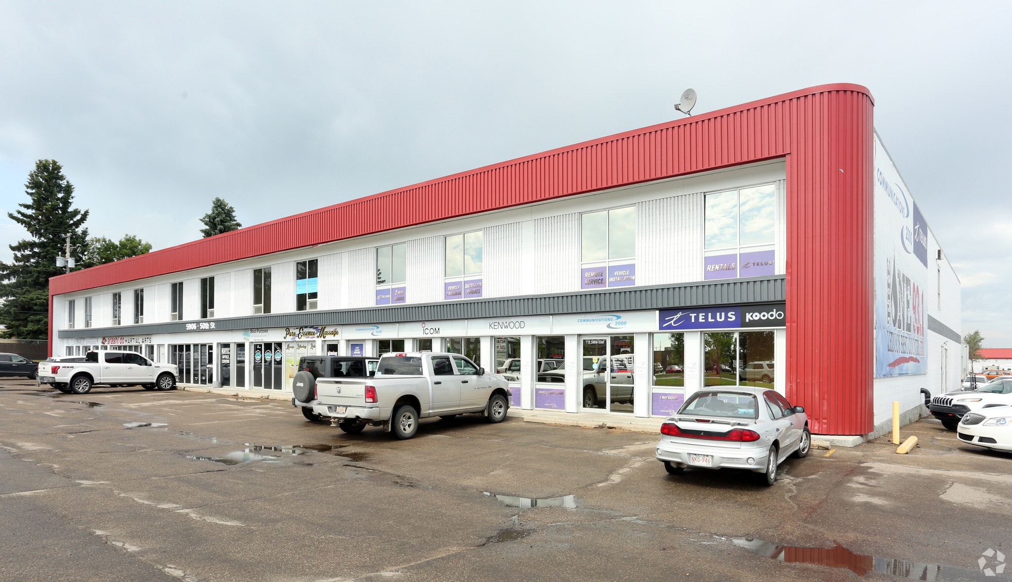 5906 50th St, Leduc, AB for sale Primary Photo- Image 1 of 1