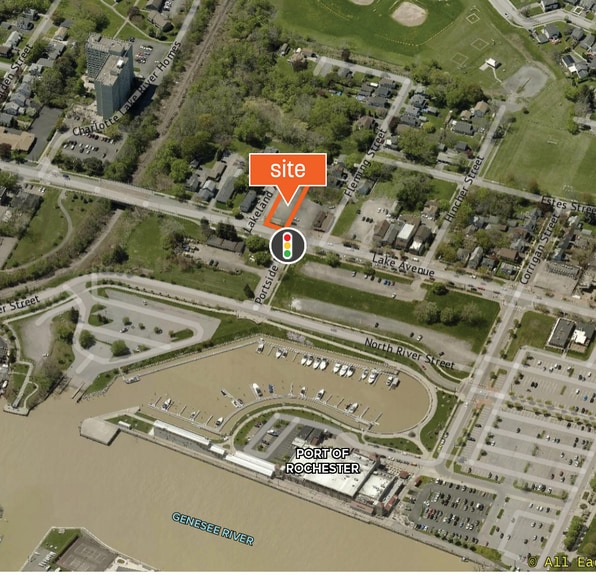 4653 Lake Ave, Rochester, NY for sale - Primary Photo - Image 1 of 5