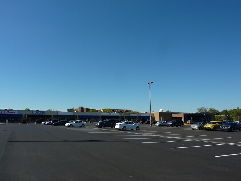 4301-4465 N Winnetka Ave, Minneapolis, MN à louer - Photo du bâtiment - Image 1 de 1