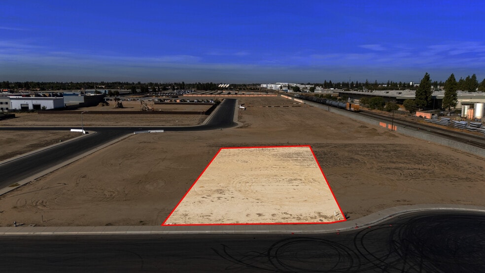 5031 Park Diane ave, Bakersfield, CA à vendre - Photo du bâtiment - Image 3 de 19