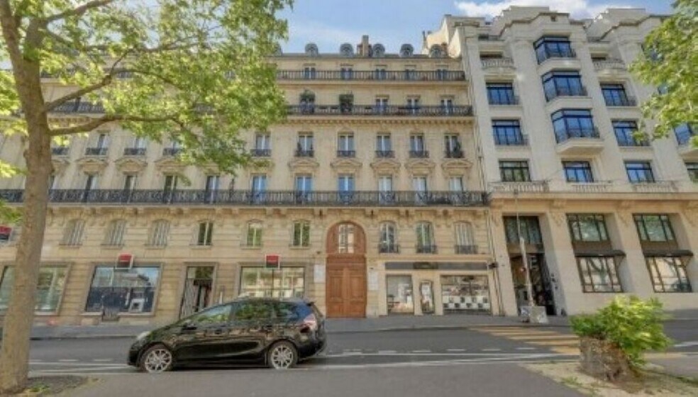 1 Avenue De Friedland, Paris à louer - Photo du bâtiment - Image 1 de 10