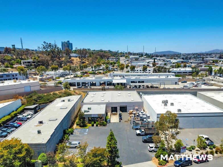 241 Market Pl, Escondido, CA for lease - Building Photo - Image 1 of 3