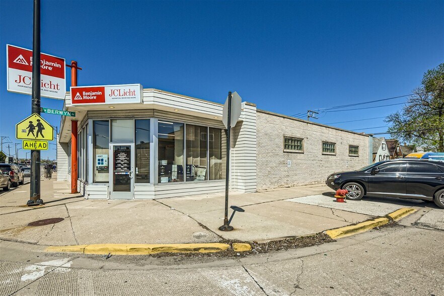 5301 N Harlem Ave, Chicago, IL à vendre - Photo du bâtiment - Image 3 de 29
