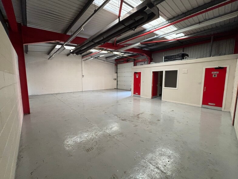 Bridgend Ln, Dalry for lease - Building Photo - Image 2 of 3