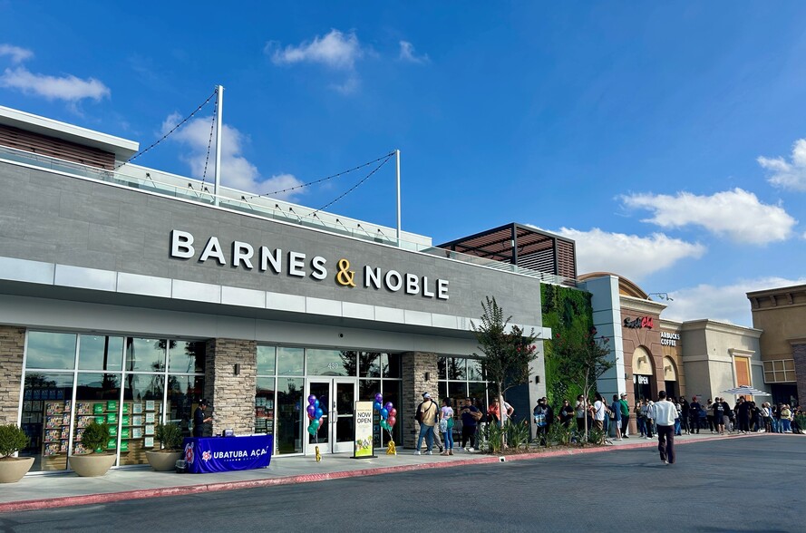 1601-1641 E Imperial Hwy, Brea, CA for lease - Building Photo - Image 2 of 7