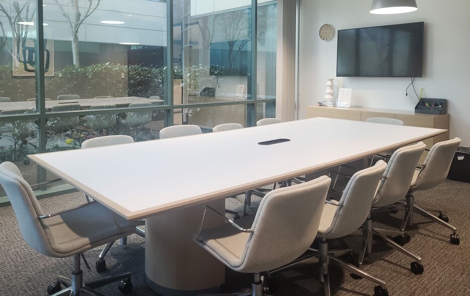 2180 Harvard St, Sacramento, CA for lease - Interior Photo - Image 1 of 19