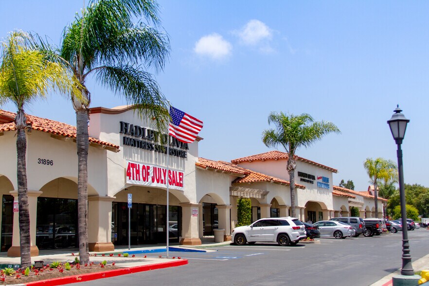 31894-31896 Plaza Dr, San Juan Capistrano, CA à louer - Photo du bâtiment - Image 2 de 7