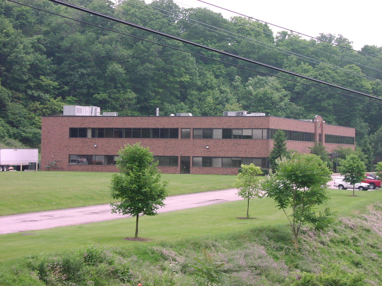 200 Deer Run Rd, Sewickley, PA à vendre - Photo du bâtiment - Image 1 de 1