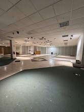 2000-2124 E Dorothy Ln, Kettering, OH for lease Interior Photo- Image 2 of 8