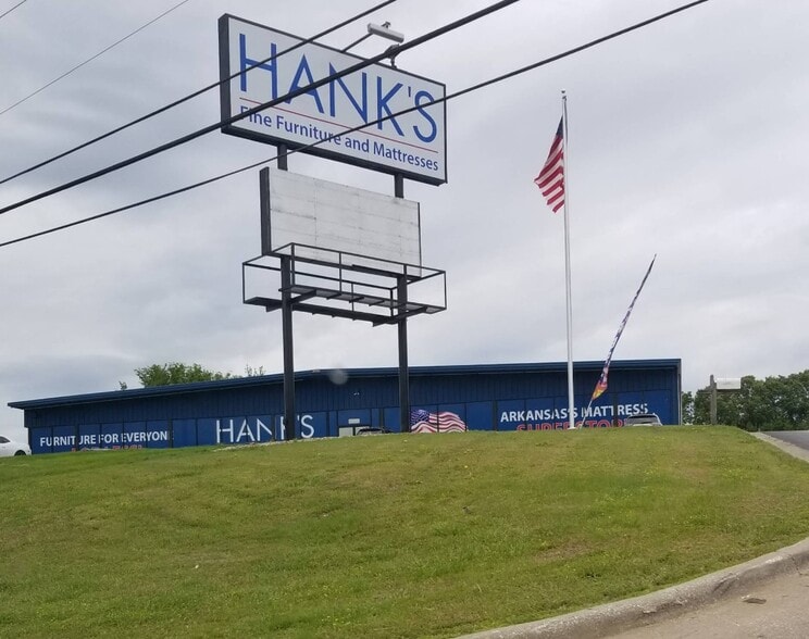 1211 Highway 62 65 N, Harrison, AR for sale - Building Photo - Image 1 of 2
