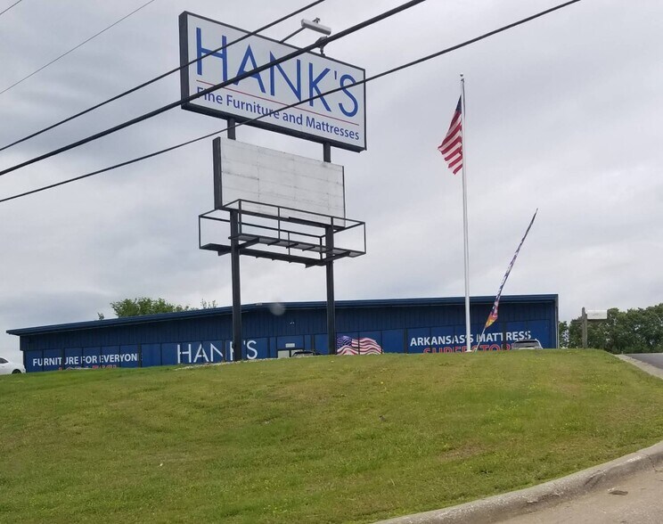 1211 Highway 62 65 N, Harrison, AR à vendre - Photo du bâtiment - Image 1 de 2