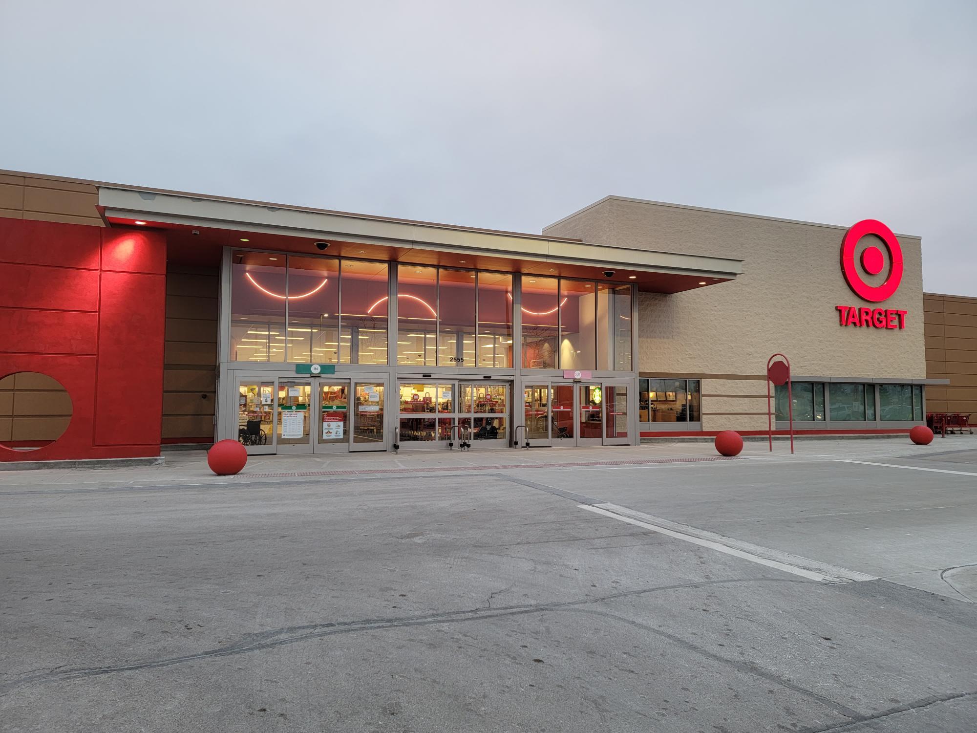 2453-2587 Sycamore Rd, Dekalb, IL à louer Photo du bâtiment- Image 1 de 9