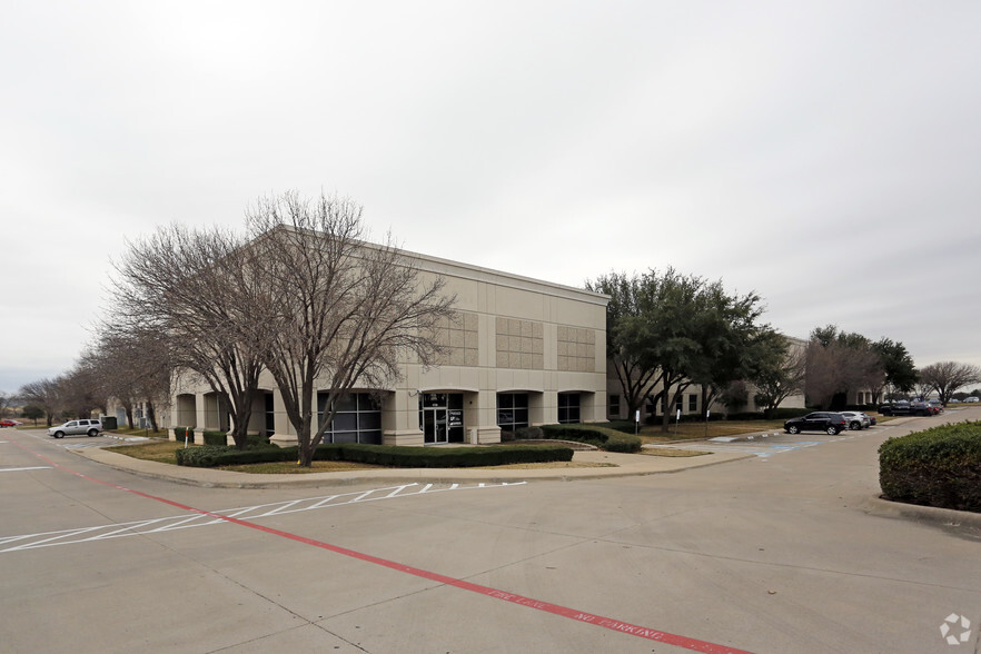 4700-4708 Mercantile Dr, Fort Worth, TX for lease - Building Photo - Image 1 of 5