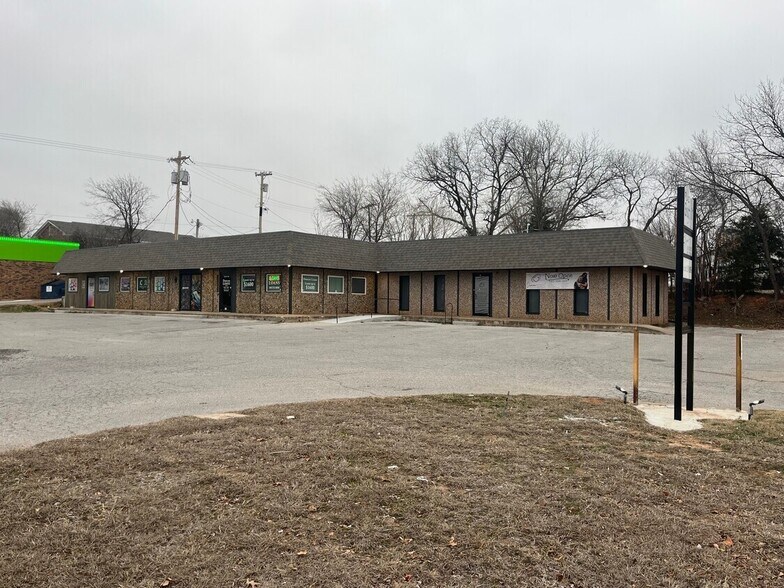44 S Highway 81, Duncan, OK for lease - Primary Photo - Image 1 of 1