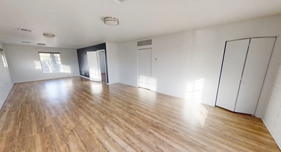 7375 E Stetson Dr, Scottsdale, AZ for lease Interior Photo- Image 1 of 2