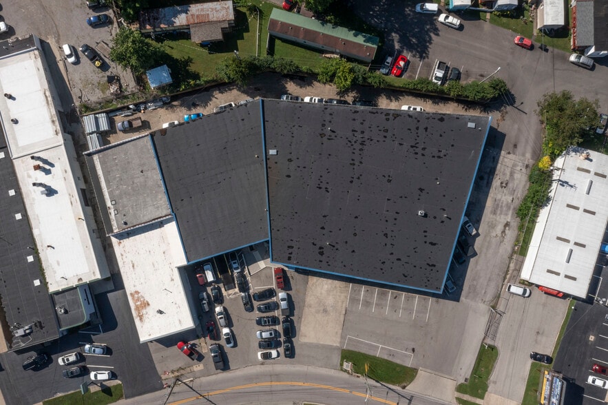 1040-1050 Eastland Dr, Lexington, KY for sale - Building Photo - Image 2 of 21