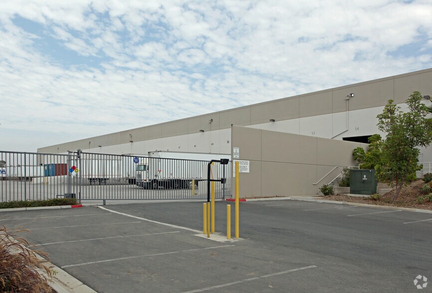 1540 Air Wing Rd, San Diego, CA à louer - Photo du bâtiment - Image 3 de 7