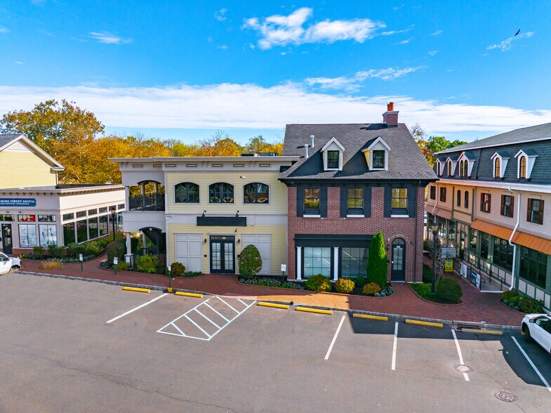 250-254 N Sycamore St, Newtown, PA à louer - Photo du bâtiment - Image 1 de 17