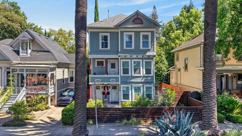 2409 I St, Sacramento, CA à vendre - Photo du bâtiment - Image 3 de 28