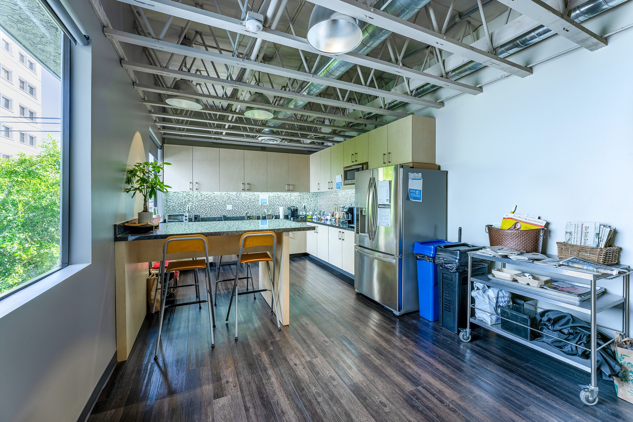 4045 3rd Ave, San Diego, CA for lease Interior Photo- Image 1 of 12