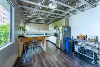 4045 3rd Ave, San Diego, CA for lease Interior Photo- Image 1 of 12