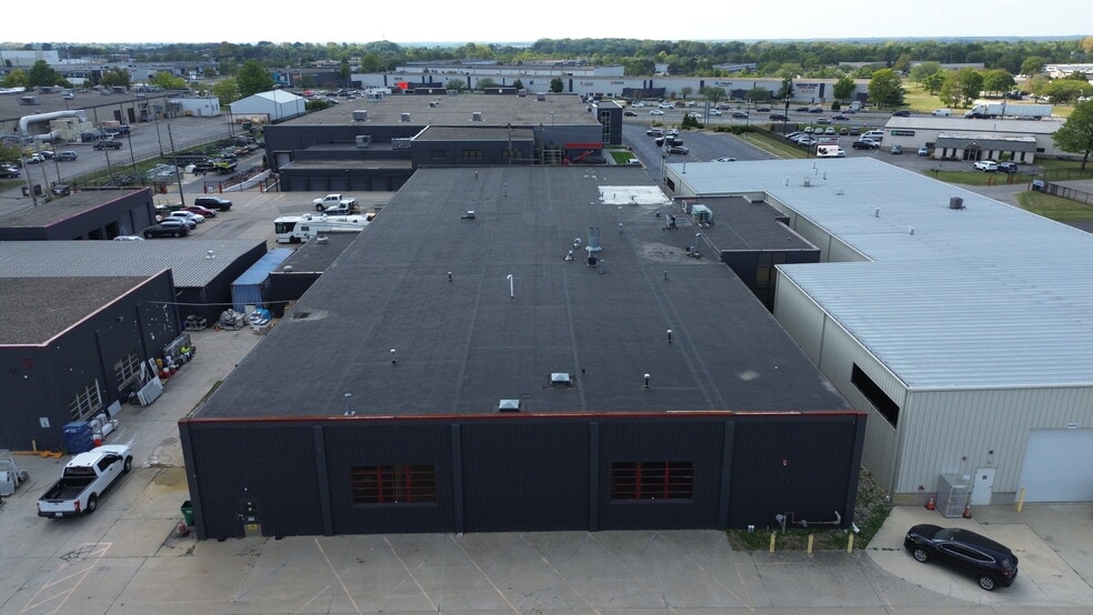 7601 E 88th Pl, Indianapolis, IN for lease - Building Photo - Image 3 of 15